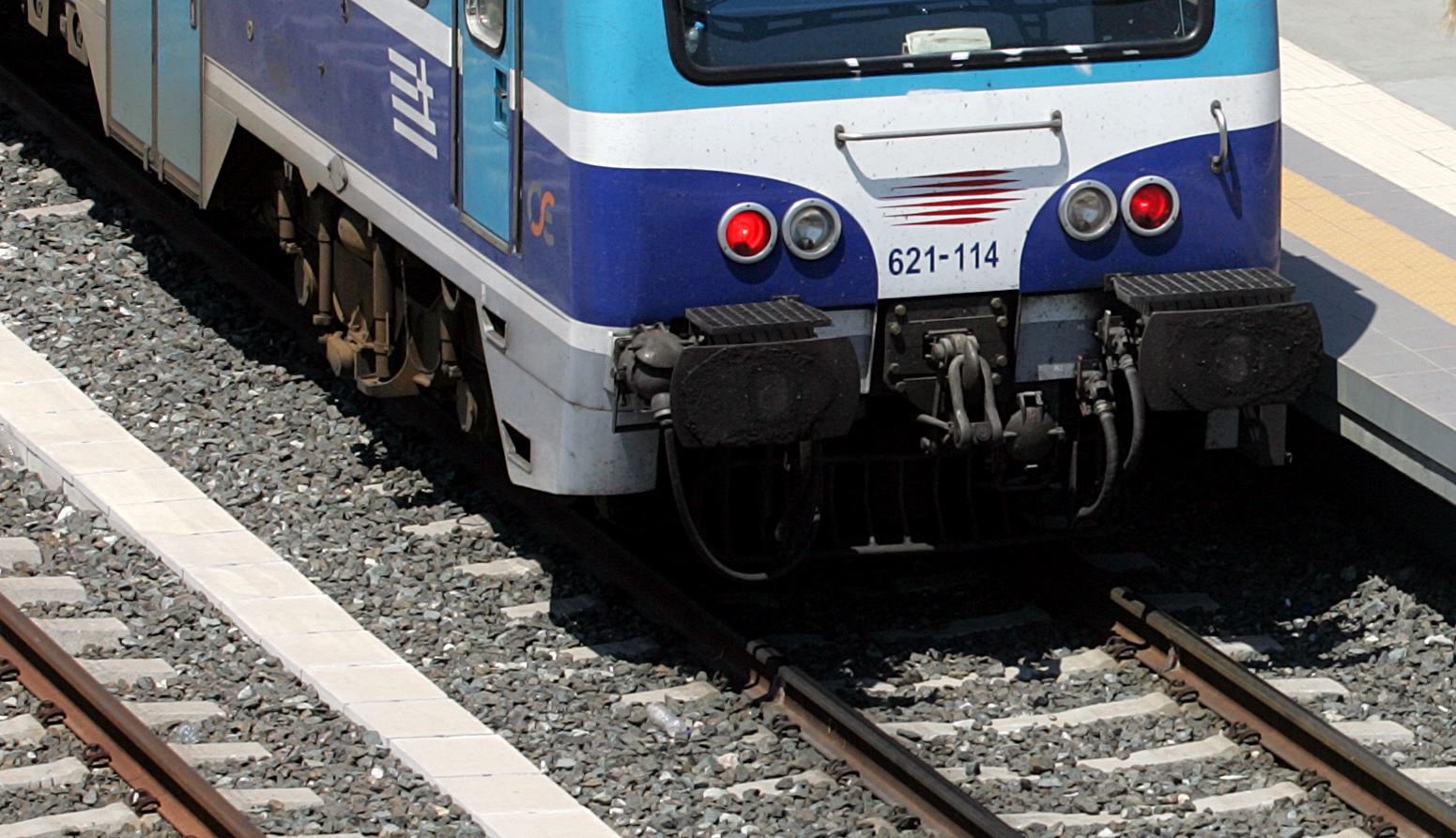 Νεκρή ανασύρθηκε 53χρονη από τις γραμμές του προαστιακού