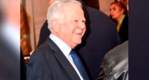 Το ύστατο χαίρε στον γνωστό αρθρογράφο Λουκά Χαραλάμπους (ΒΙΝΤΕΟ)