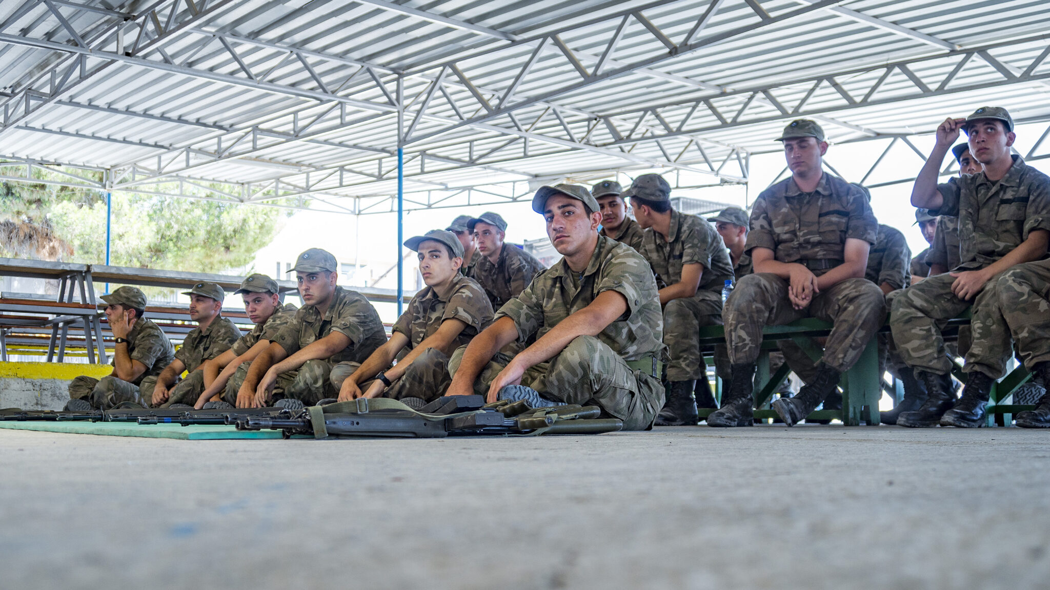 Αυτοψία της Κοινοβουλευτικής Επιτροπής Άμυνας στο ΚΕΝ Λεμεσού (ΦΩΤΟ-ΒΙΝΤΕΟ)