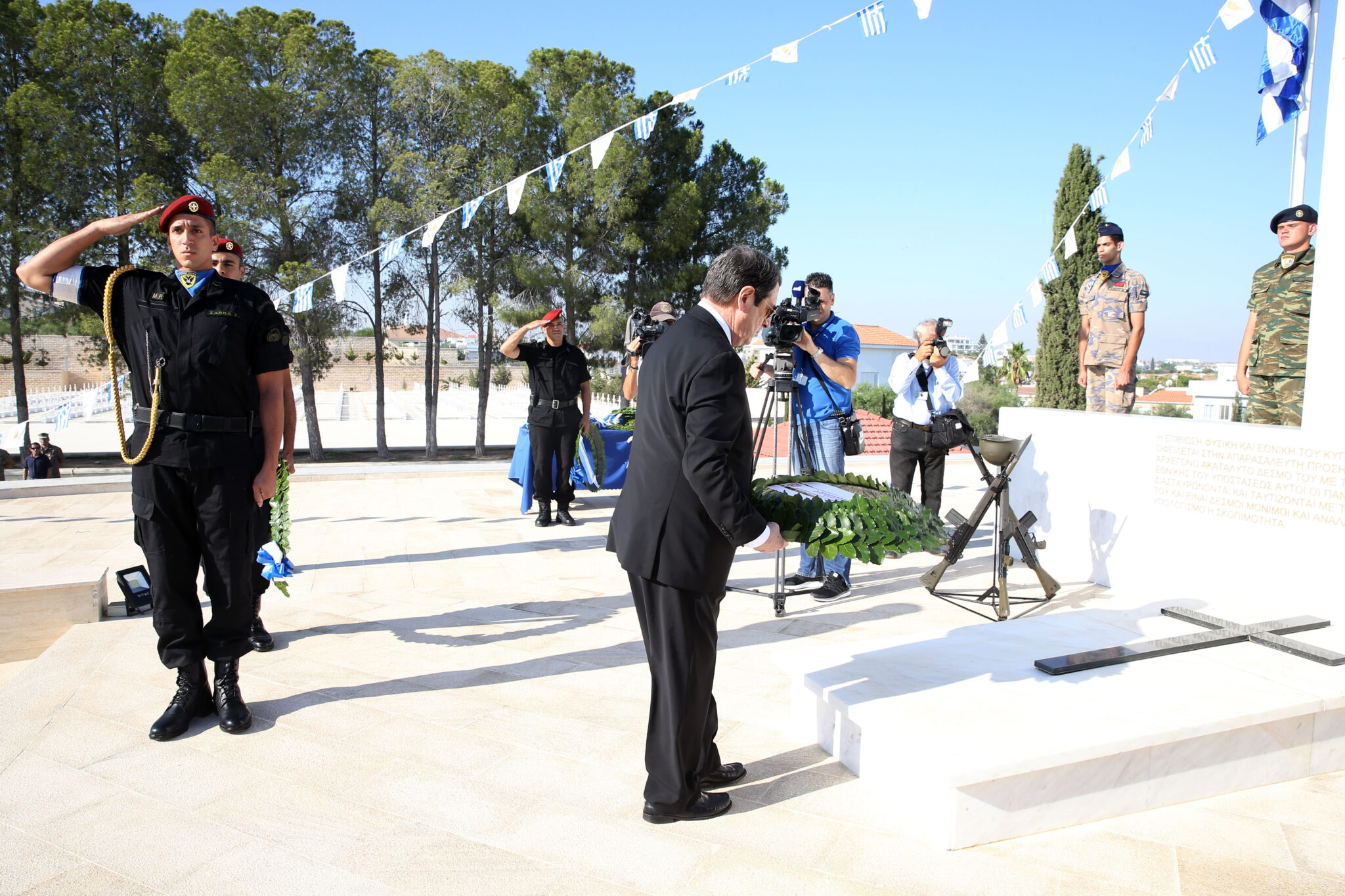 Η Κύπρος θυμάται, 43 χρόνια από την τουρκική εισβολή (BINTEO)