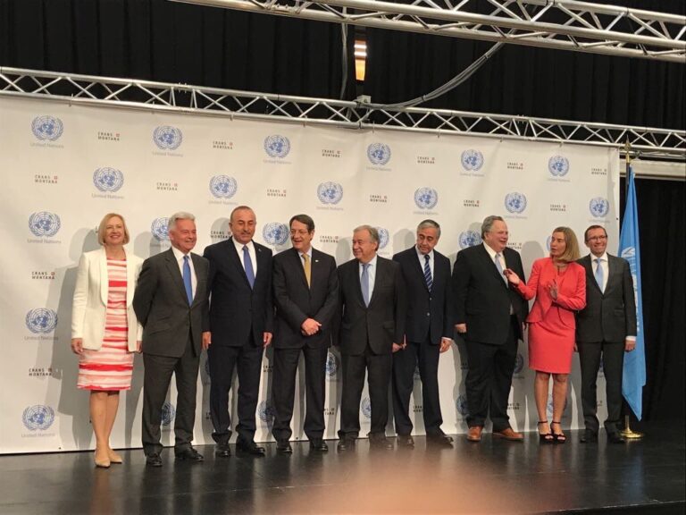 Ο Πρόεδρος ενημερώνει Εθνικό και λαό στη σκιά του ναυαγίου (BINTEO)