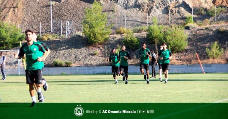 Προπόνηση στην… πισίνα (ΦΩΤΟ)