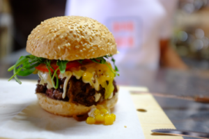 Η εταιρεία M.Τ Enterprises Ltd, ανακοινώνει την λειτουργία BUR-GER