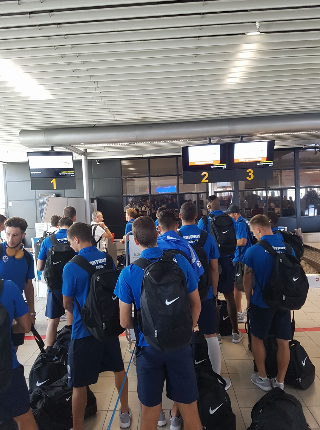 Επιστρέφει στη βάση της η Ανόρθωση