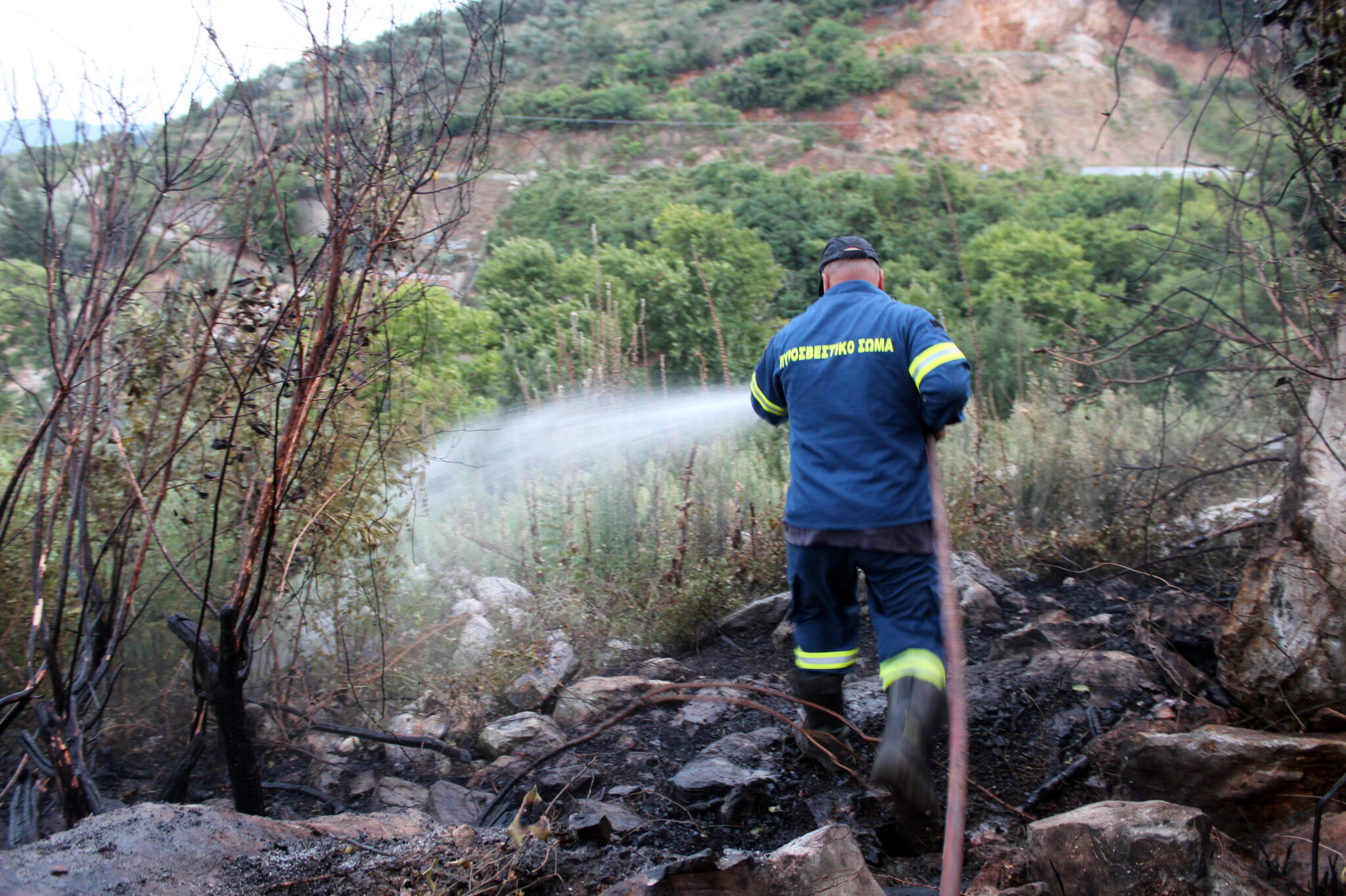 Υπό έλεγχο η πυρκαγιά στην Κεφαλονιά (ΦΩΤΟ)