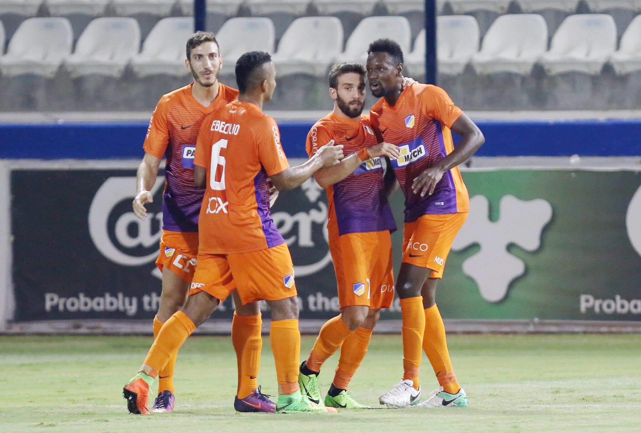 Προβάδισμα ο ΑΠΟΕΛ στο ημίχρονο