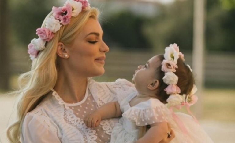 Ά. Καραντώνη: Η πιο γλυκιά φωτογραφία και τα συγκινητικά λόγια για την κόρη της