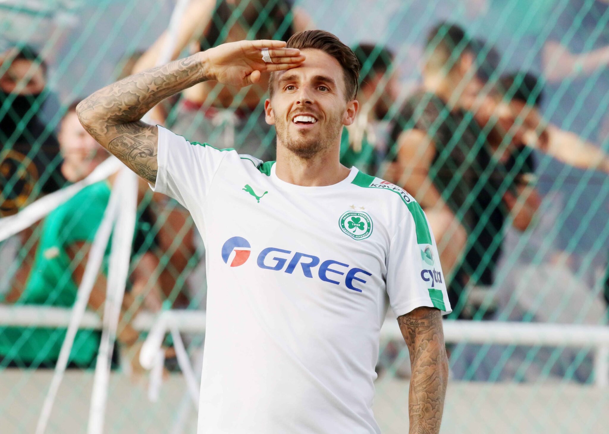 Για πάντα στην Ομόνοια ο Ματ