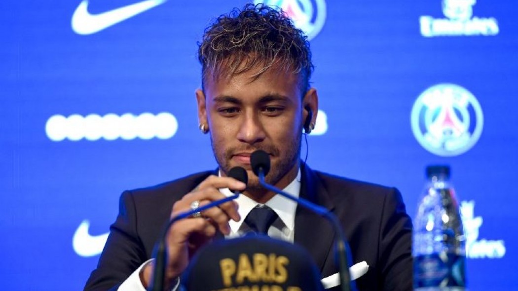 Nεϊμάρ: «Η καρδιά και όχι τα λεφτά με οδήγησαν στην Παρί» (ΒΙΝΤΕΟ)