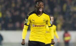 Δεν τα παρατάνε στην Μπαρσελόνα για Ντεμπελέ