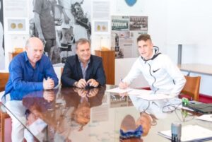 Ο Πετρίδης φέρνει πίσω Σαλάι