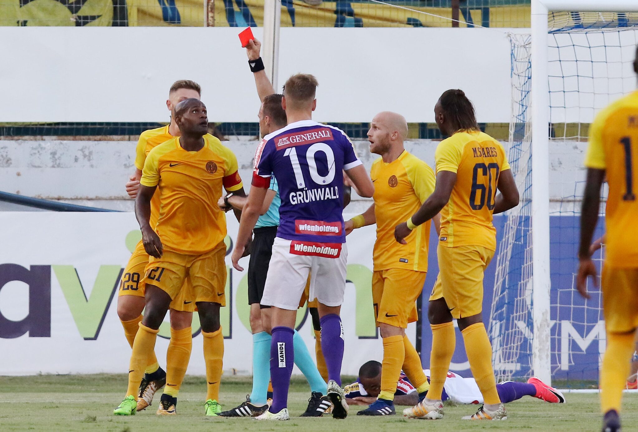 Φοβού… τις τιμωρίες στην ΑΕΛ