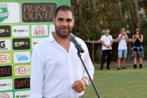 Στην «αντεπίθεση» ο Σταύρος, κάνει λόγο για αντιαθλητικό παιχνίδι