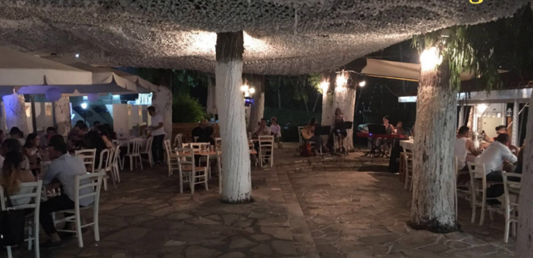 Mια βραδιά Jazz κάτω από τους ευκαλύπτους, παρέα με τη μυρωδιά της θάλασσας