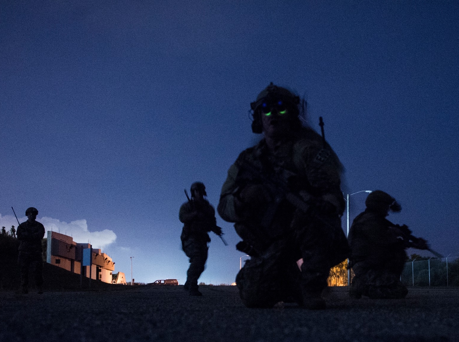 Κύπριοι σε επικίνδυνες αποστολές (ΒΙΝΤΕΟ)