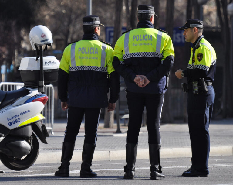 Η αστυνομία της Ισπανίας θα ελέγχει τα κέντρα ψηφοφορίας στην Καταλονία