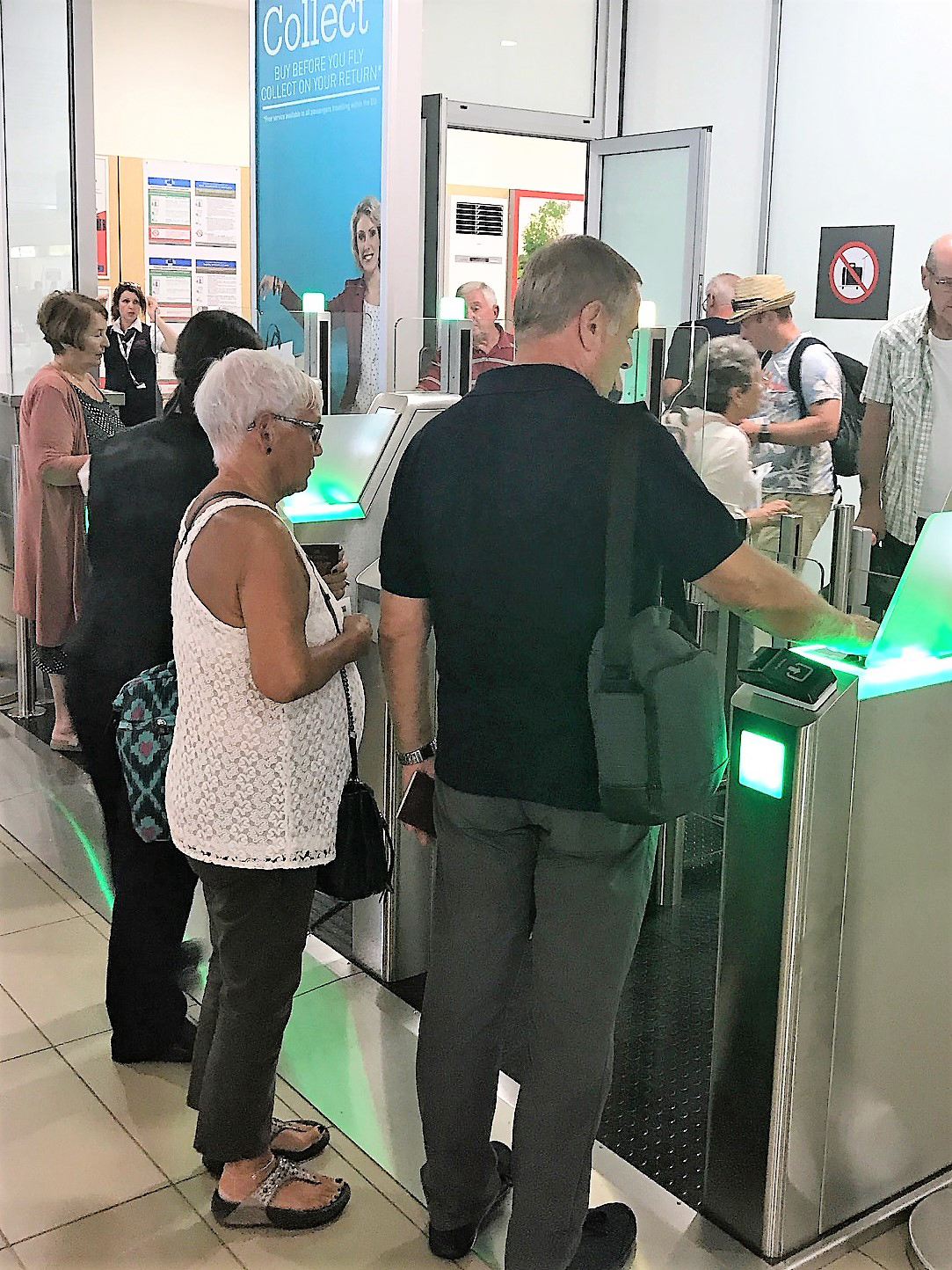 Πιο γρήγορη και εύκολη γίνεται η διαδικασία επιβίβασης του Αεροδρομίου Πάφου