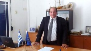 Συνελήφθη ο δήμαρχος Ελαφονήσου
