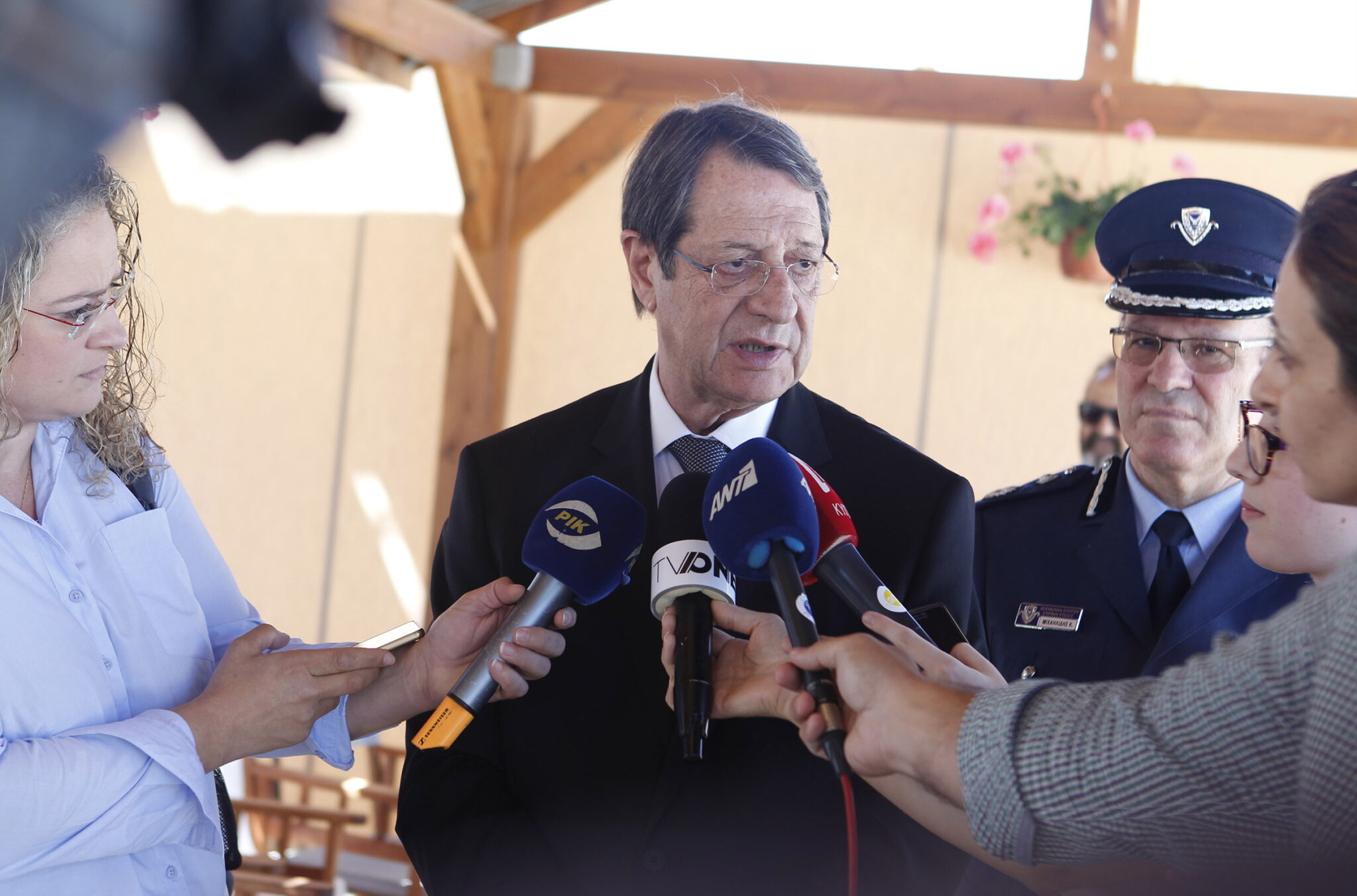 Όχι Αναστασιάδη για συνάντηση "εντυπωσιασμού" με τον Μουσταφά Ακιτζί (ΦΩΤΟ)