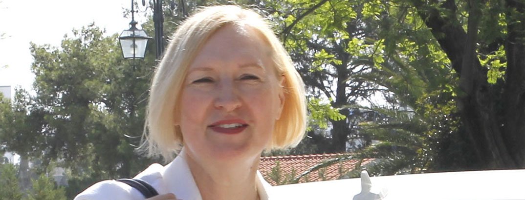 Σε χωριστές συναντήσεις βλέπει Αναστασιάδη και Ακιντζί η Ελίζαμπεθ Σπέχαρ