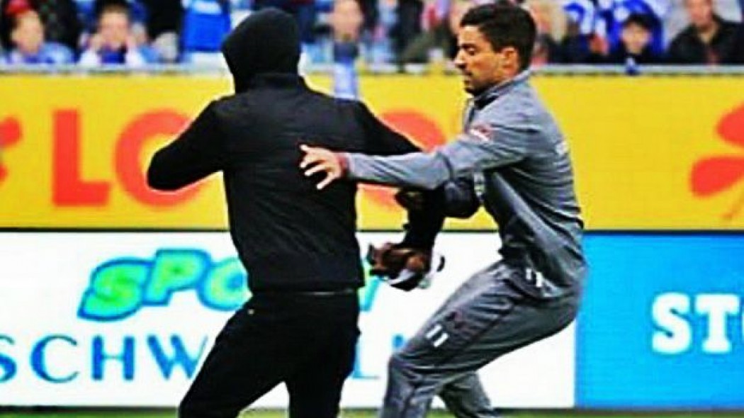 Έγινε και αυτό: Πήραν στο κυνήγι οργανωμένους οπαδούς οι παίκτες (ΒΙΝΤΕΟ)