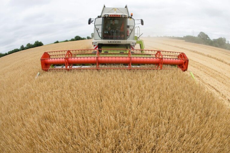 Προσω ολοταχώς για κρατικοποίηση της Επιτροπής Σιτηρών