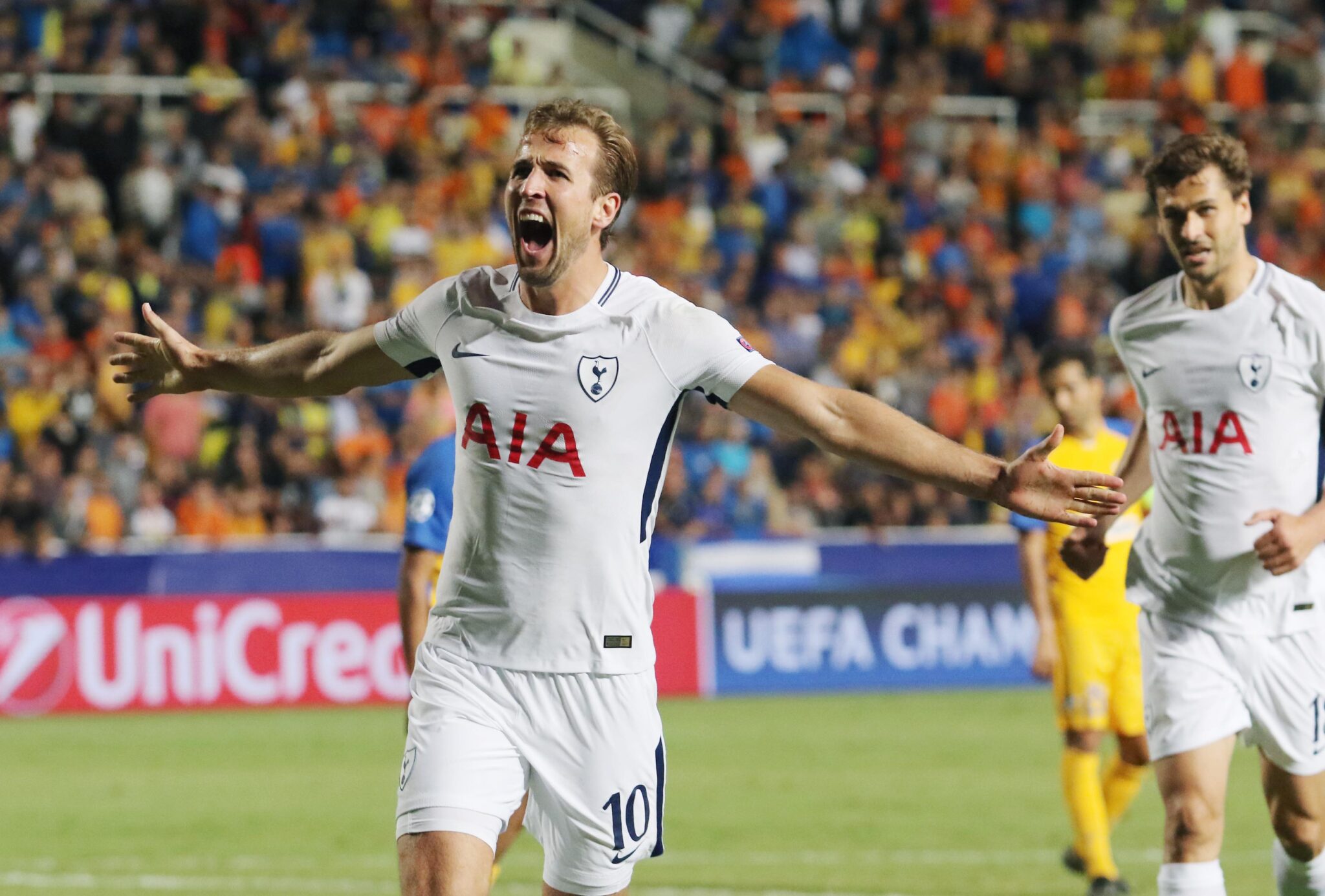 Ο ΑΠΟΕΛ έχανε τις ευκαιρίες, ο Κέιν… σκόραρε (ΒΙΝΤΕΟ)