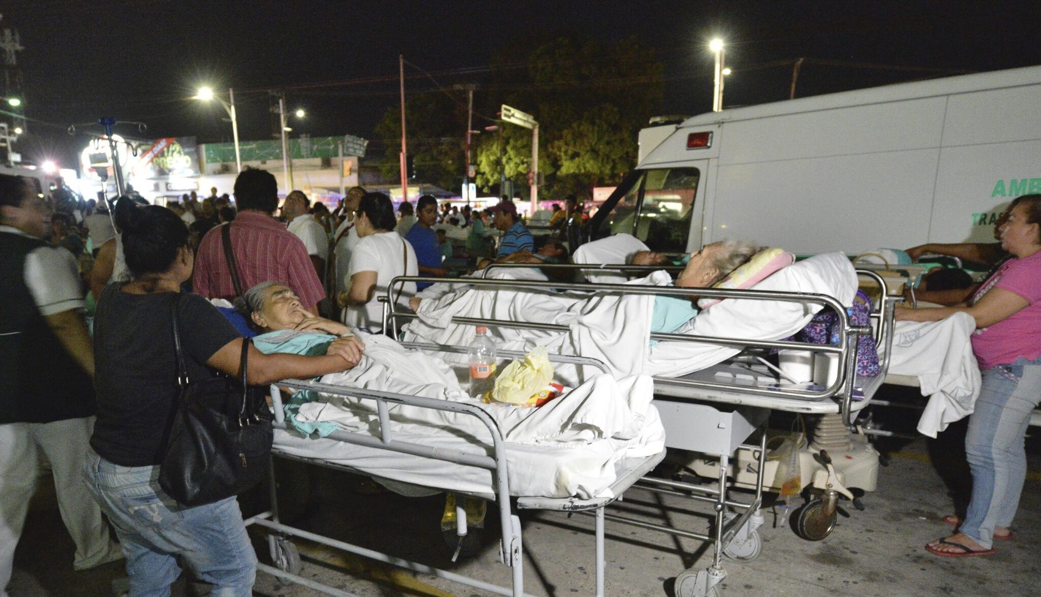 Νεκροί και ζημιές από την ισχυρή σεισμική δόνηση 8,1 βαθμών στο Μεξικό (ΒΙΝΤΕΟ)