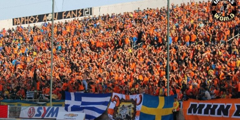 Υπό κράτηση 22χρονος που έριξε μπουκάλι νερού στον αγώνα ΑΠΟΕΛ-Βιτορούλ