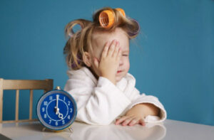 5 πράγματα που κάνεις το πρωί και καταστρέφουν τη μέρα σου