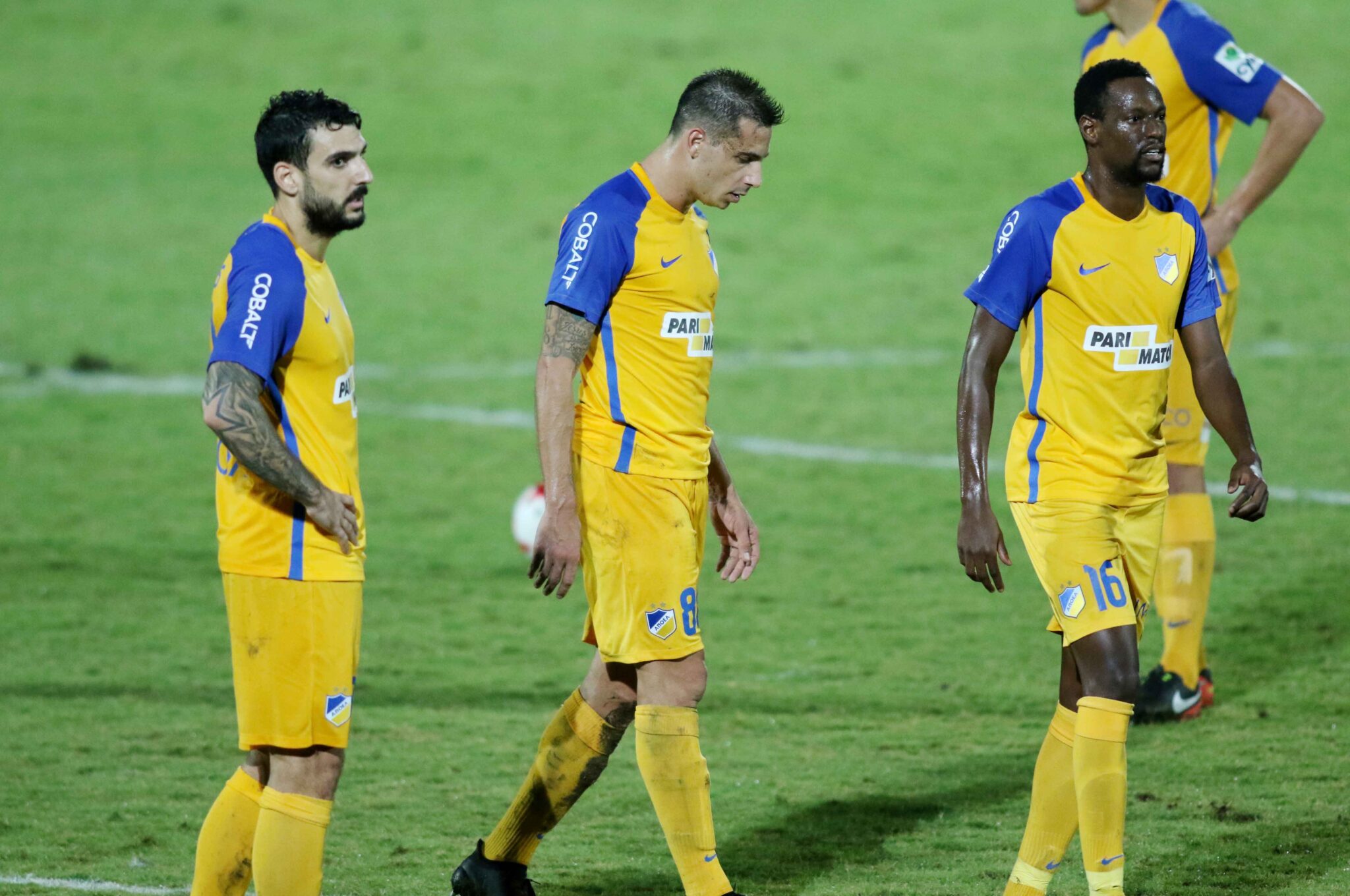 Η παραίτηση Δώνη, το σοκ και οι ποδοσφαιριστές που «δεν προπονούνται μαζί»