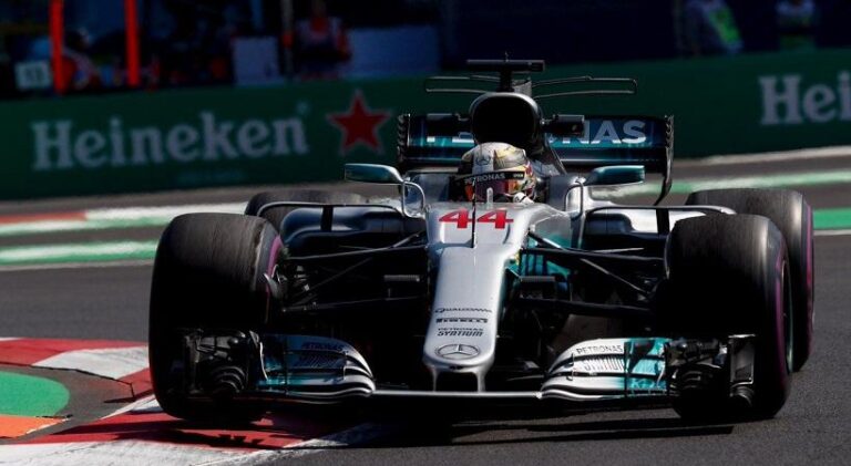 Πρωταθλητής ο Λούις Χάμιλτον