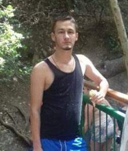 Χάθηκαν τα ίχνη 20χρονου οποίος λείπει από το σπίτι του από την Δευτέρα (ΦΩΤΟ)