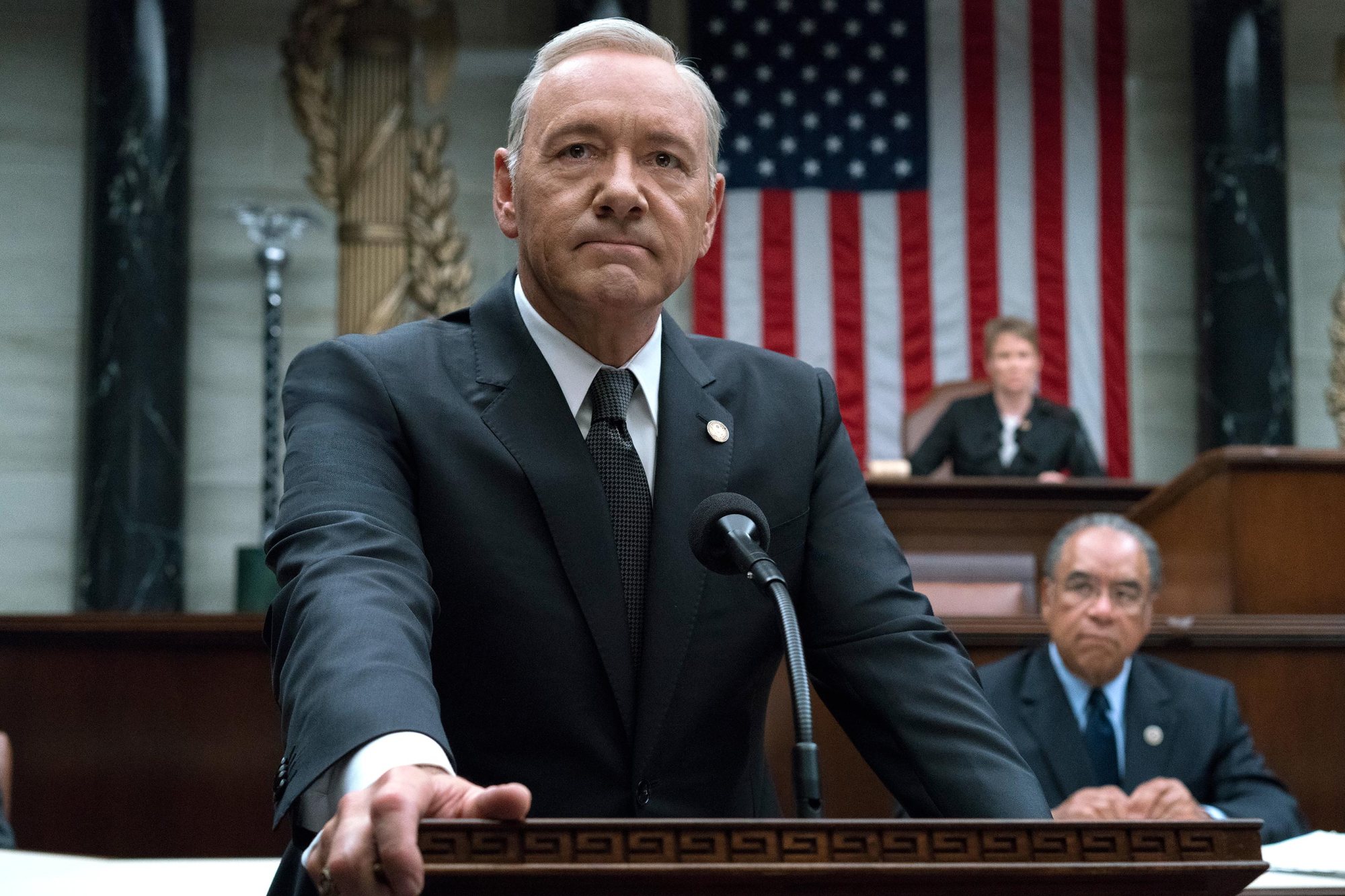 Τέλος για την τηλεοπτική σειρά «House of Cards» λόγω του Κέβιν Σπέισι
