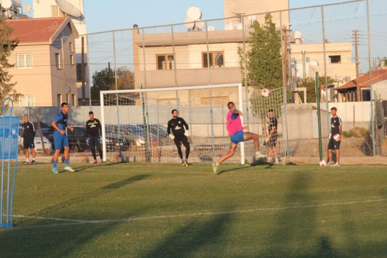 Δεν προπονήθηκε ο Σισέ