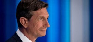 Σλοβενία: Το 47.3% των ψήφων εξασφαλίζει ο πρόεδρος Μπόρουτ Παχόρ στις εκλογές