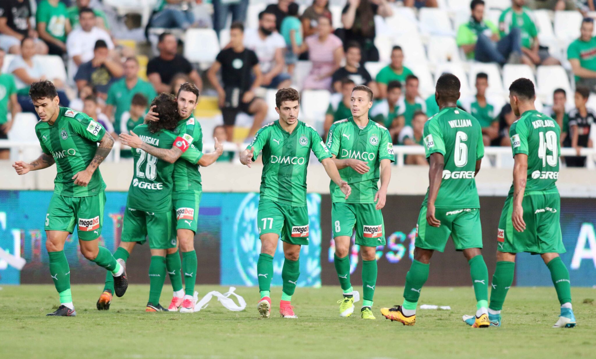 Τα φώτα σε ΓΣΖ, Τσίρειο και Μακάρειο