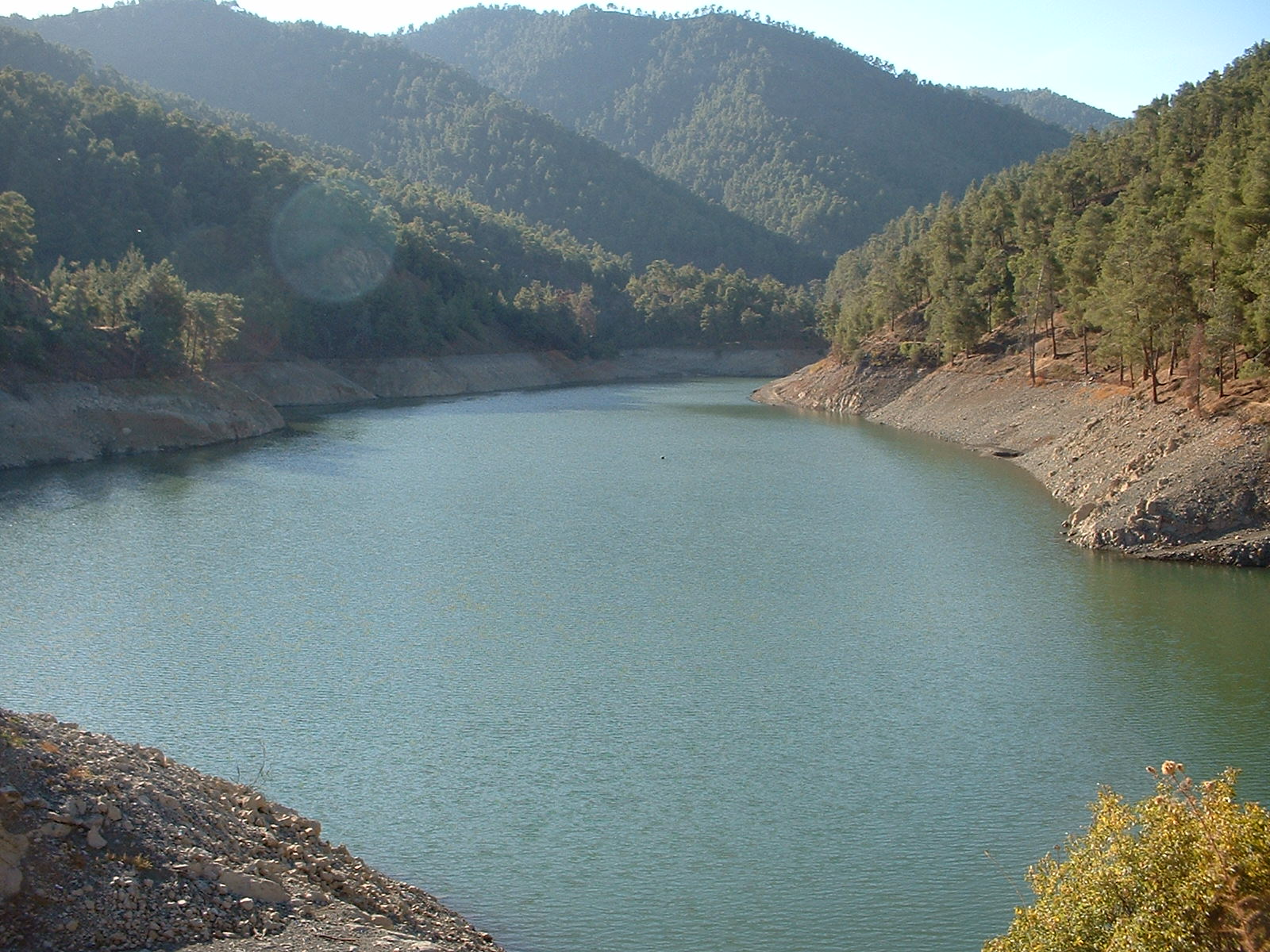 Παράπονα κατοίκων Λατσιού-Γερίου για την γεύση και οσμή του νερού (ΒΙΝΤΕΟ)