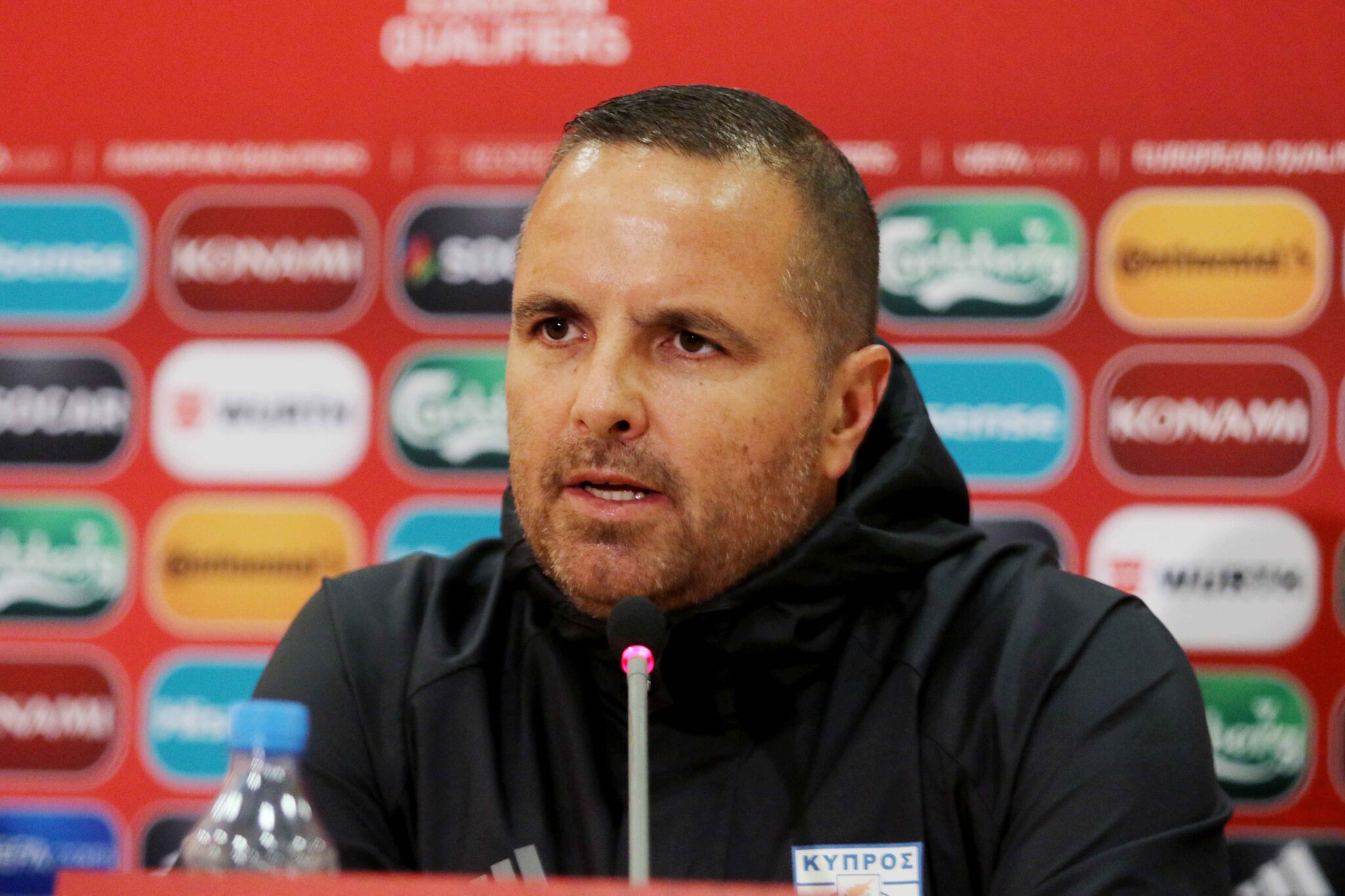 Μπεν Σιμόν: "Ακόμη και με  την οικογένεια μου να παίξω, θέλω να κερδίσω"