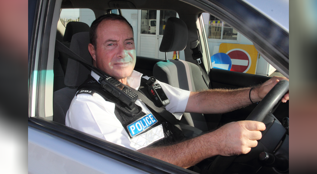 Με φορητές κάμερες και όπλα taser οι αστυνομικοί των Βάσεων (ΦΩΤΟ)