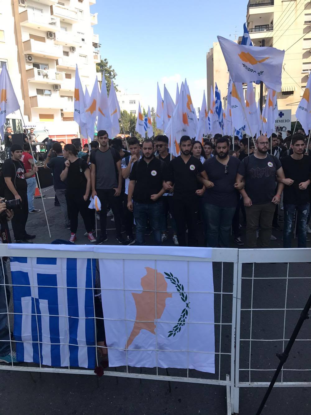 Φοιτητές και μαθητές τίμησαν την επέτειο του Πολυτεχνείου (ΦΩΤΟ)