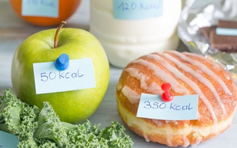 6 τρόποι για να μειώσεις τις θερμίδες που τρως καθημερινά