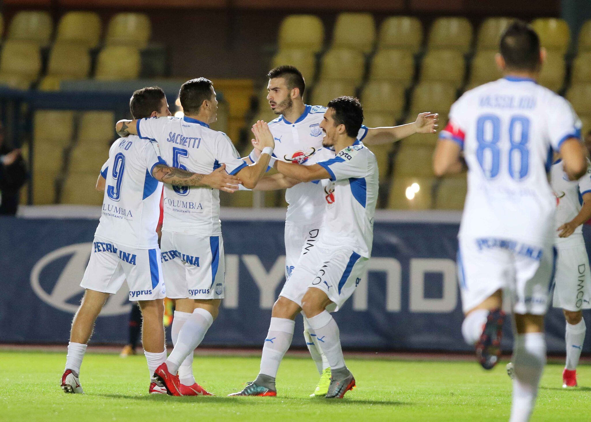 Κι όμως, ο Απόλλωνας ακόμη ψάχνει την πρώτη…