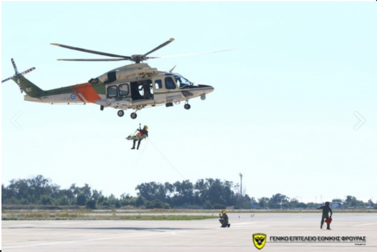 Φαντασμαγορική επίδειξη διάσωσης τραυματία με ελικόπτερα (ΦΩΤΟ)