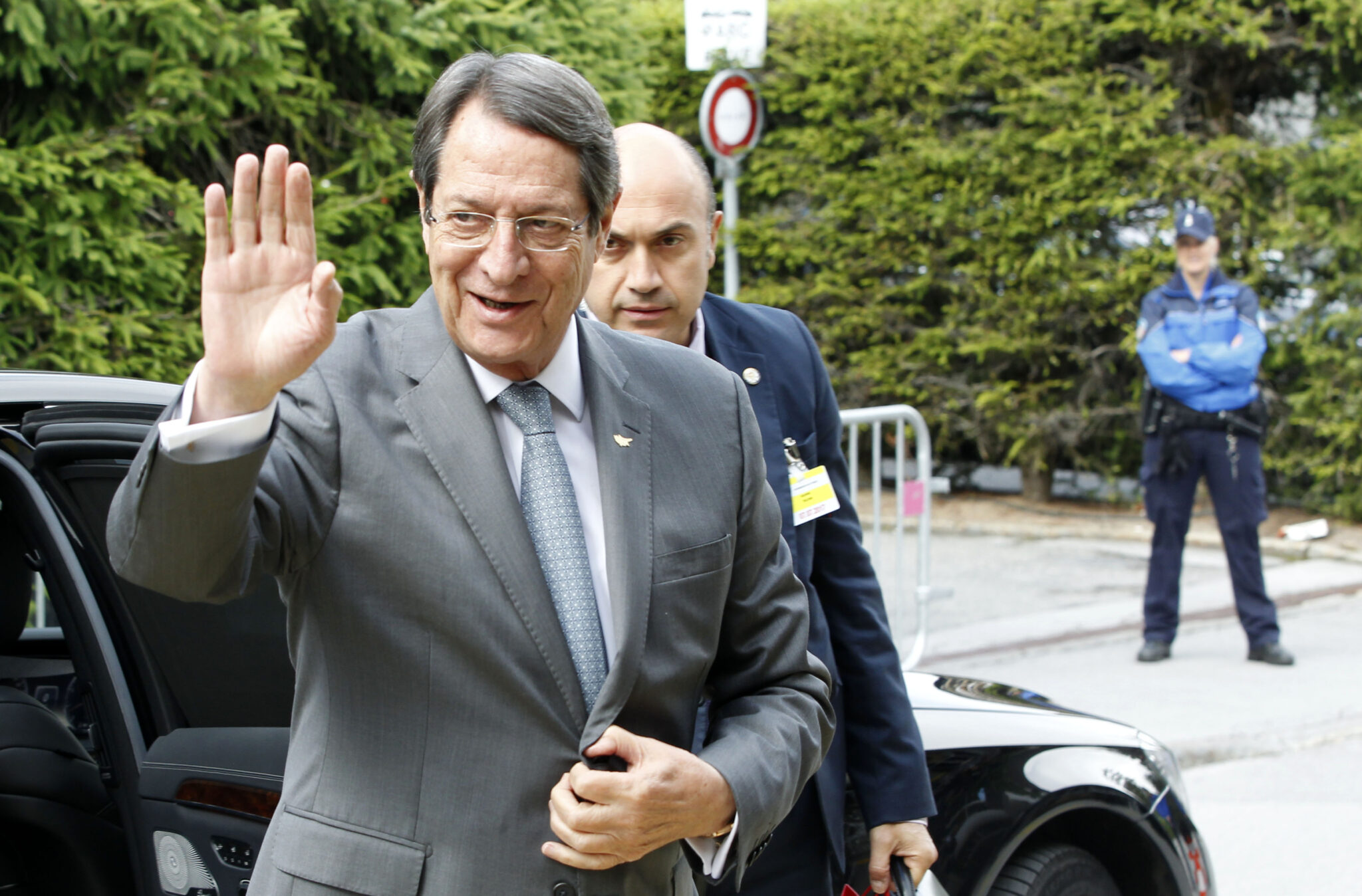 Στο Παρίσι μεταβαίνει ο Πρόεδρος για να συναντήσει Μακρόν και TOTAL