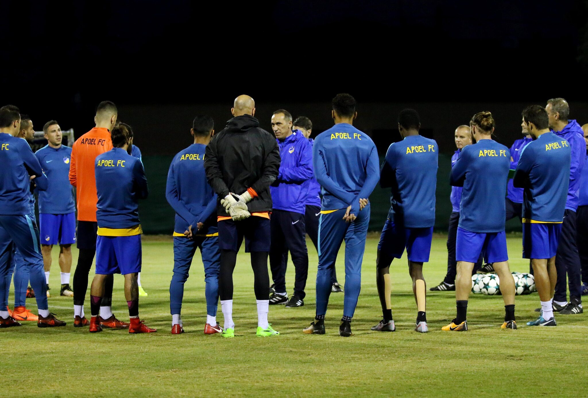 Με 5 σημαντικές απουσίες ο ΑΠΟΕΛ κόντρα στον Ολυμπιακό Λευκωσίας