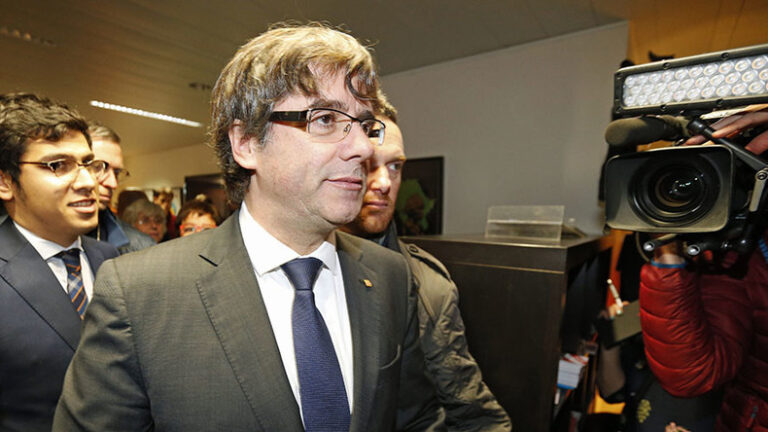 Δικηγόρος Πουτζντεμόν: Δεν θα μεταβεί στη Μαδρίτη για να δώσει κατάθεση