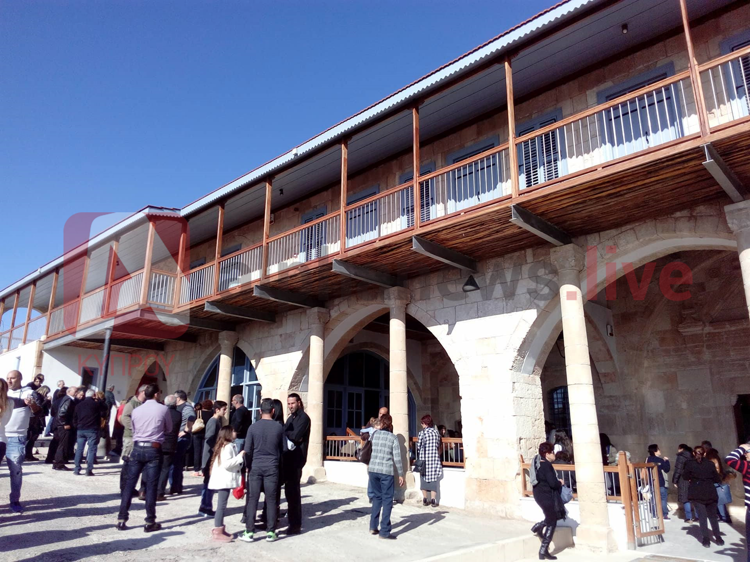 Σε πανηγυρικό κλίμα η θεία λειτουργία στο μοναστήρι του Αποστόλου Ανδρέα(BINTEO)