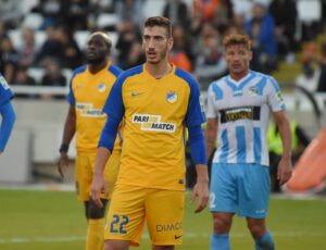 «Να την αρπάξει από τα μαλλιά…»