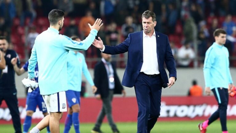 Συνεχίζει με Σκίμπε η Εθνικής Ελλάδας